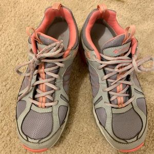 Columbia Techlite Omni-tech women shoes size 9